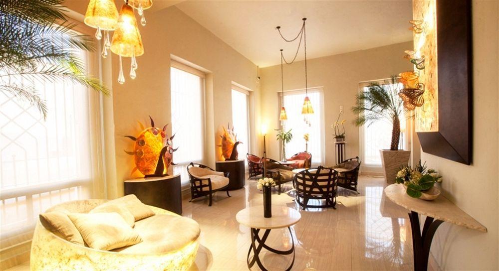 Plaza Gallery Hotel Boutique Сан-Кристобаль-де-Ла-Касас Экстерьер фото