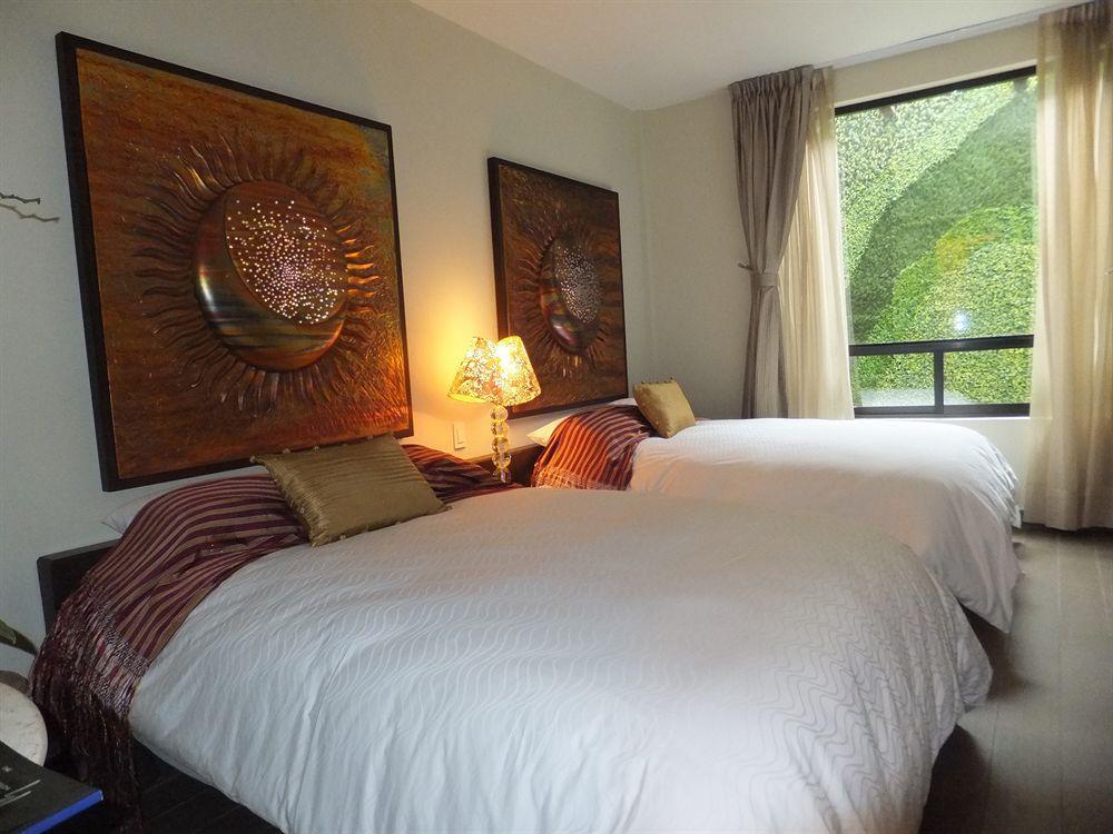 Plaza Gallery Hotel Boutique Сан-Кристобаль-де-Ла-Касас Экстерьер фото