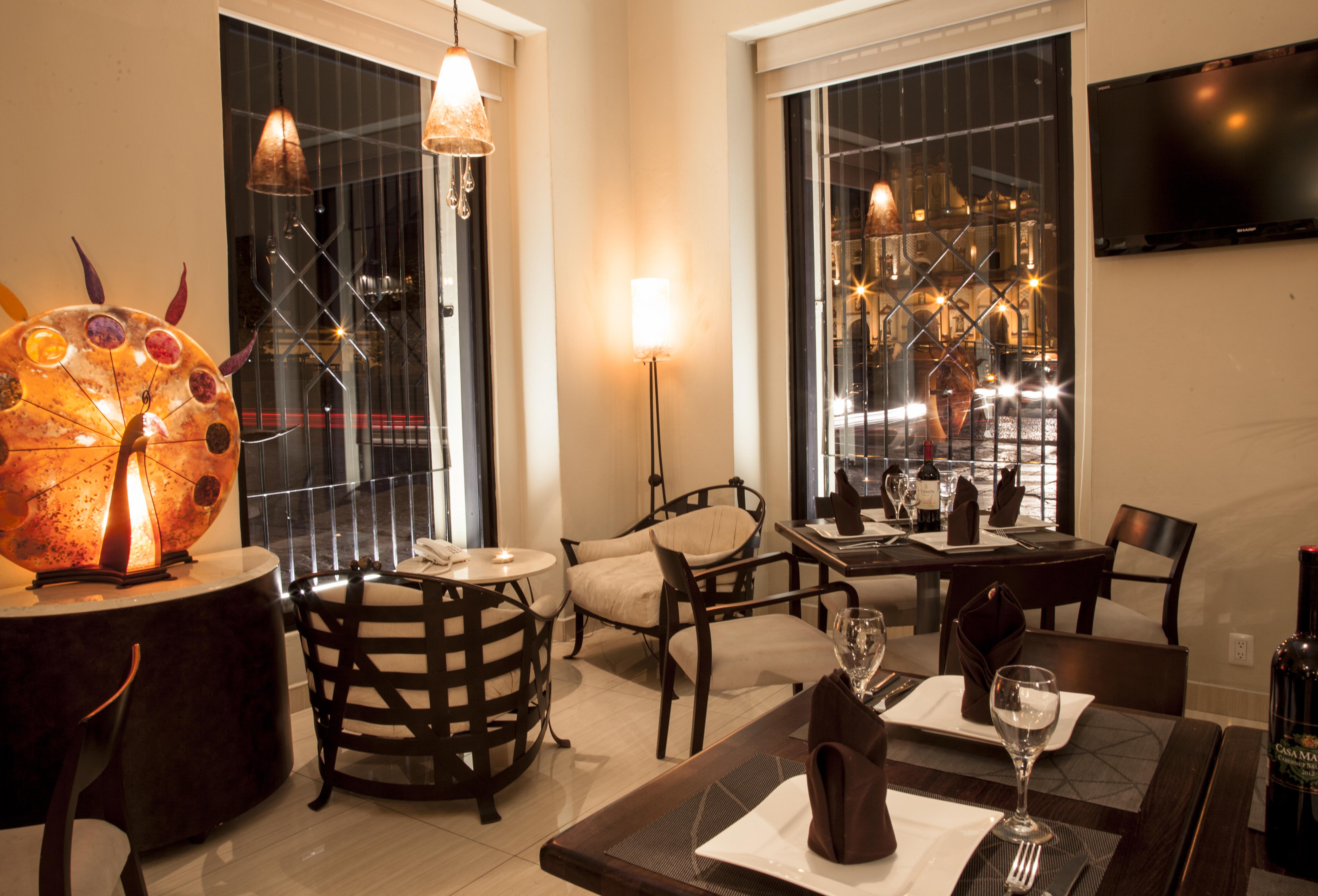 Plaza Gallery Hotel Boutique Сан-Кристобаль-де-Ла-Касас Экстерьер фото