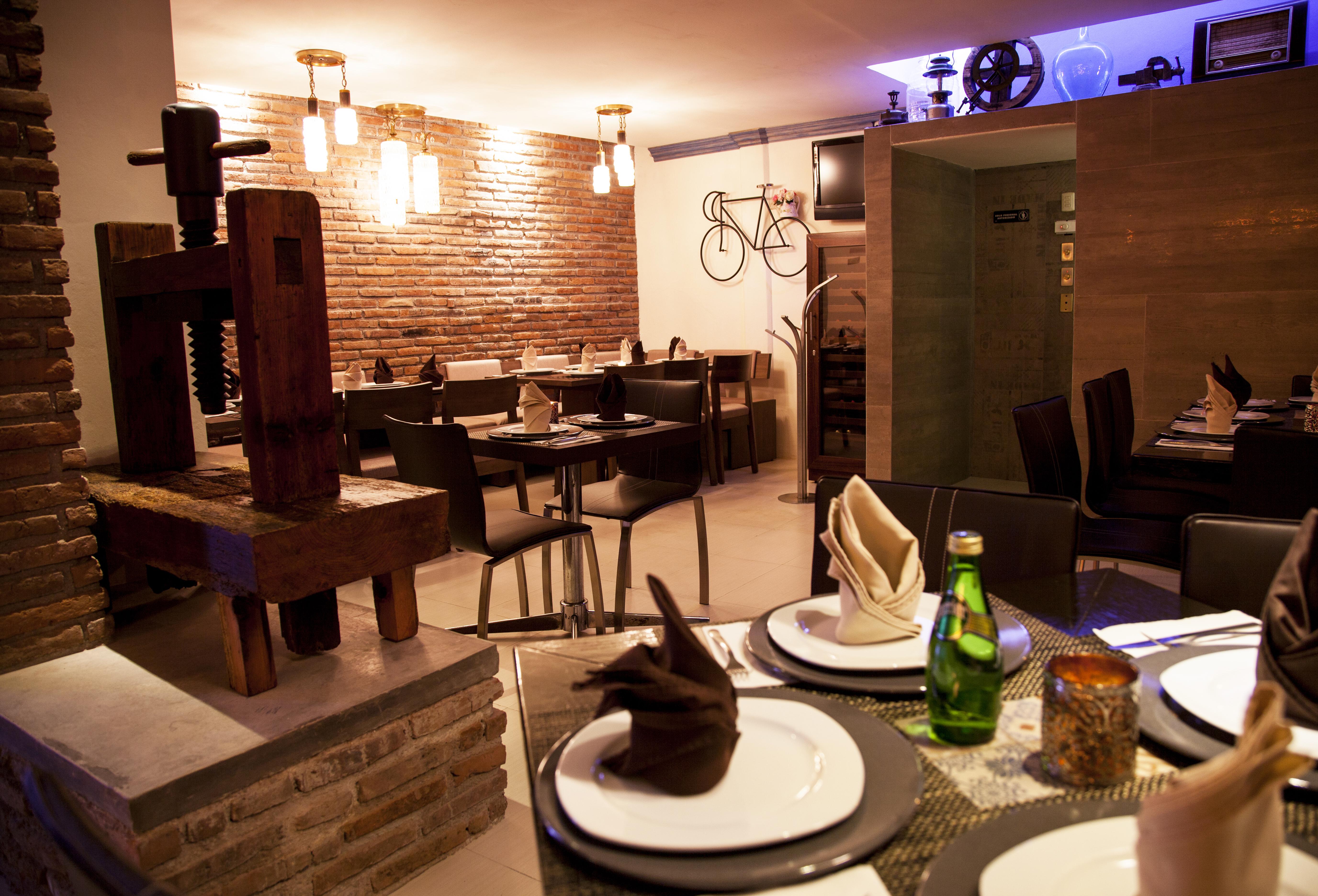 Plaza Gallery Hotel Boutique Сан-Кристобаль-де-Ла-Касас Экстерьер фото