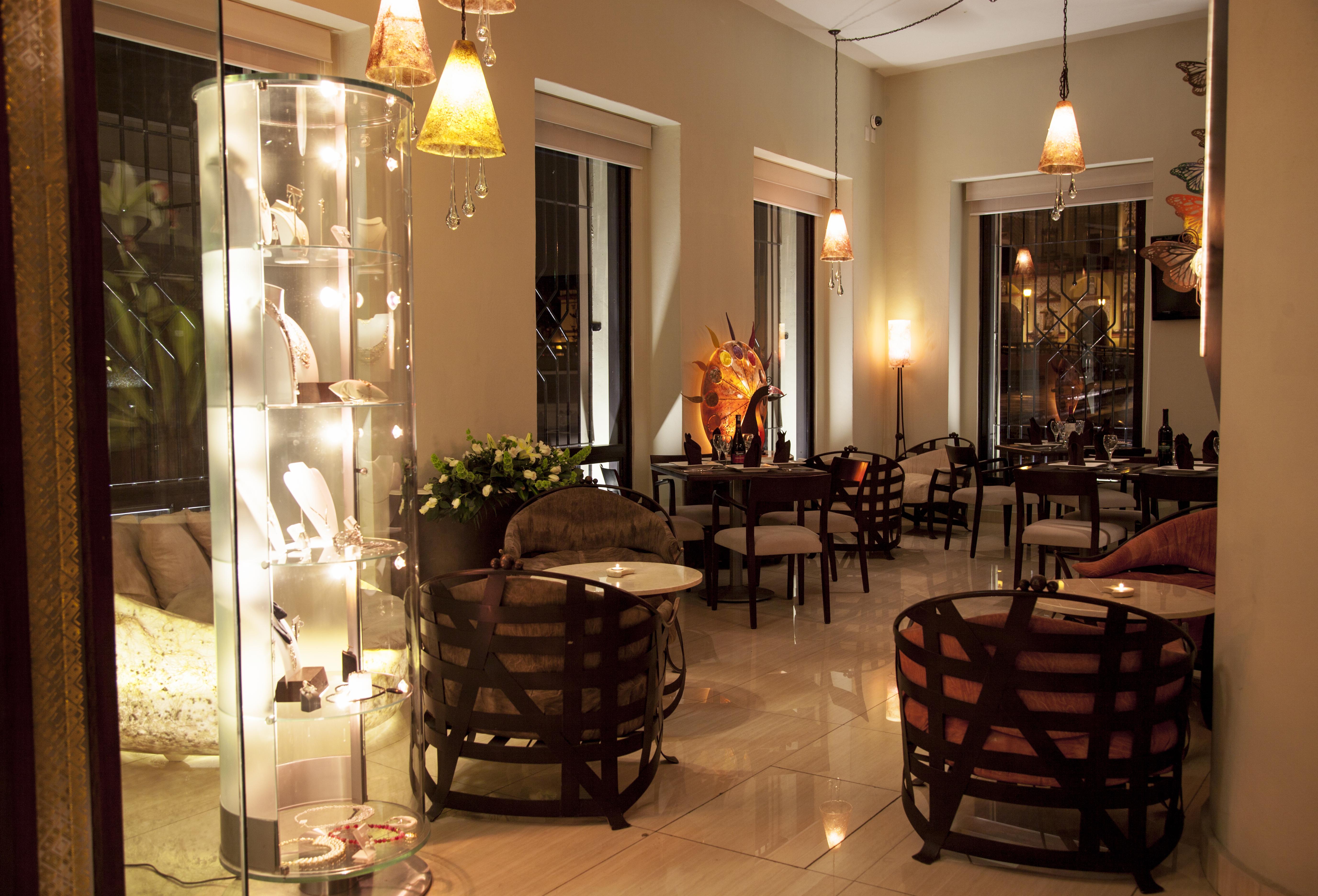 Plaza Gallery Hotel Boutique Сан-Кристобаль-де-Ла-Касас Экстерьер фото