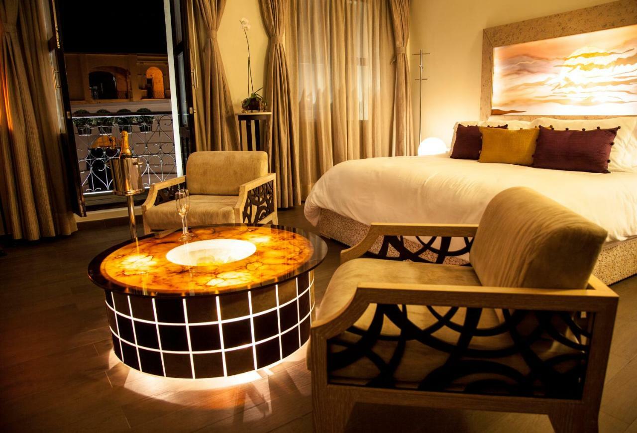 Plaza Gallery Hotel Boutique Сан-Кристобаль-де-Ла-Касас Экстерьер фото