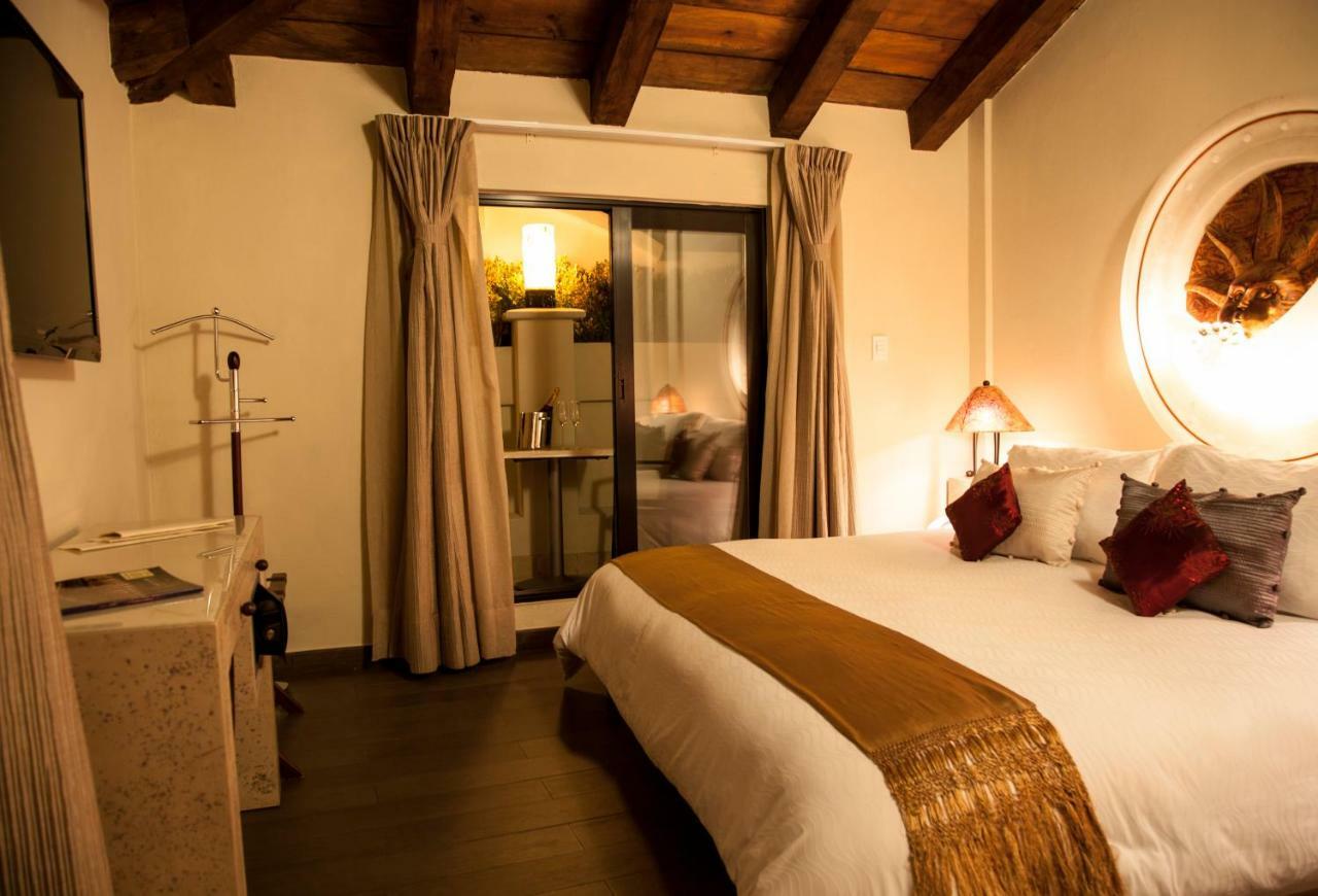 Plaza Gallery Hotel Boutique Сан-Кристобаль-де-Ла-Касас Экстерьер фото