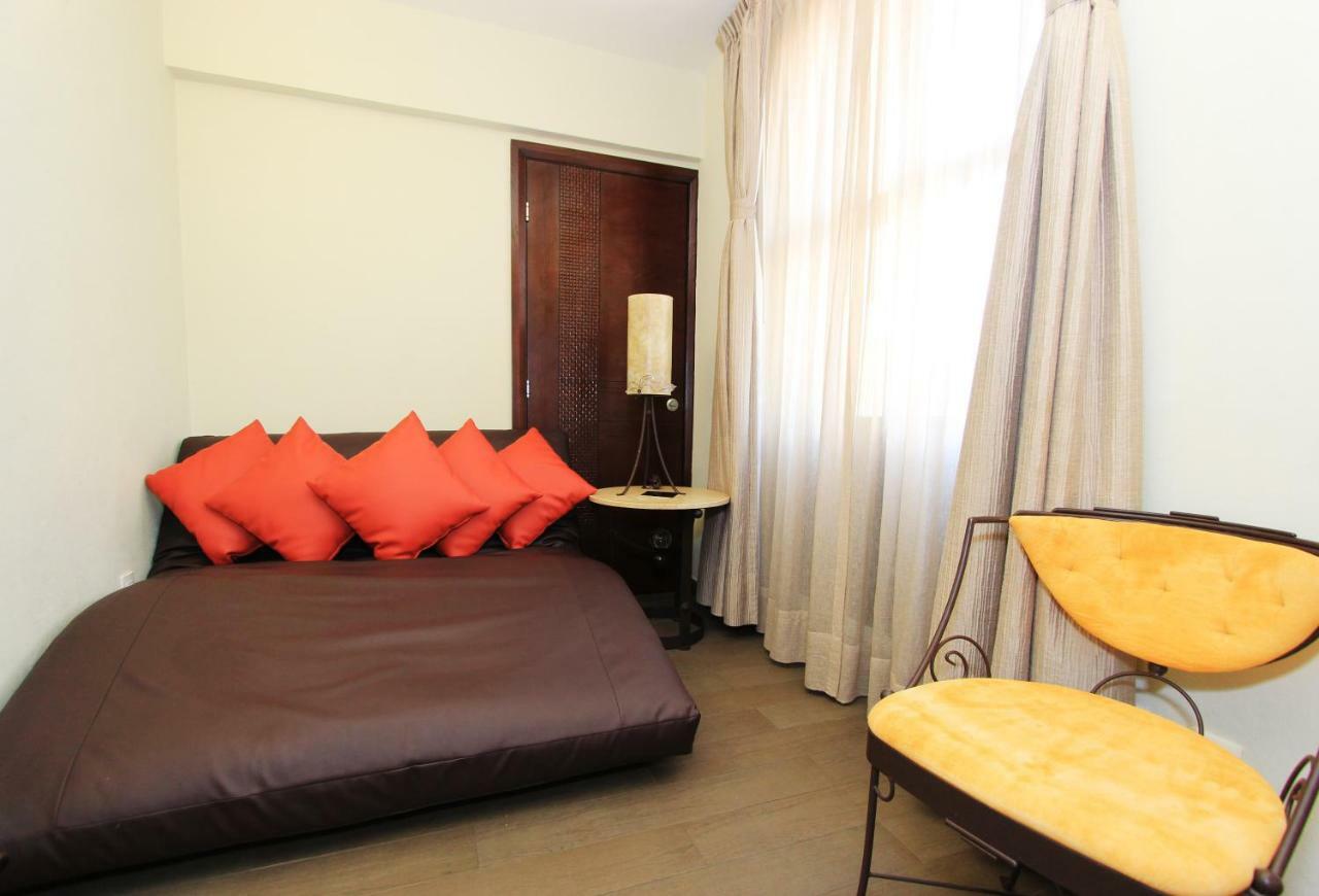 Plaza Gallery Hotel Boutique Сан-Кристобаль-де-Ла-Касас Экстерьер фото